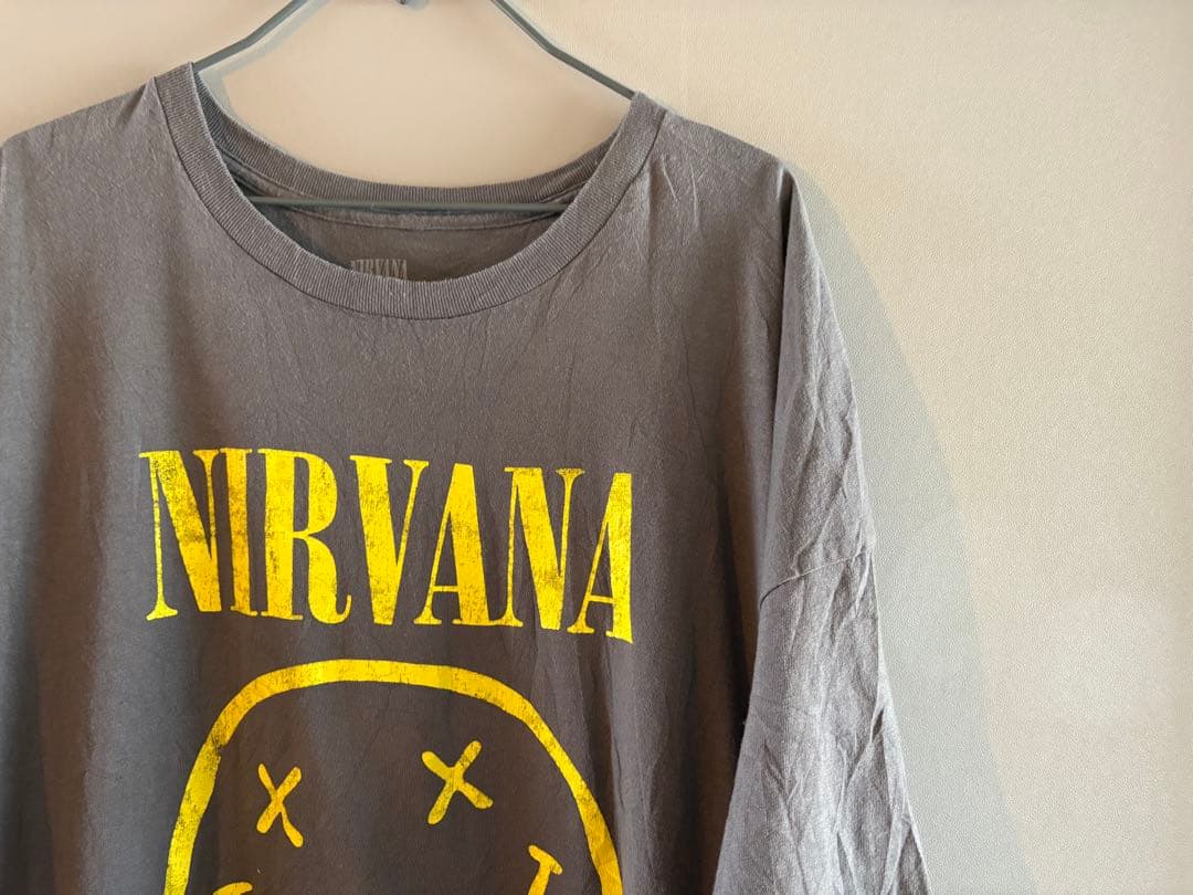 ニルヴァーナ　NIRVANA スマイル Tシャツ グレー