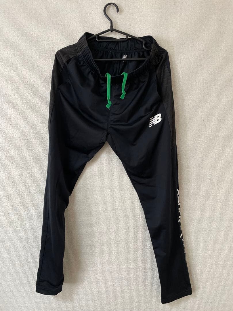 選手支給品】2022 FC東京 トレーニングウェア上下 - メルカリ