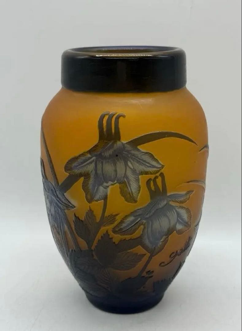 エミールガレ　フクシアの花紋瓶　高さ約14.1cm 送料込み251202 エミール・ガレ 「キンポウゲ文花瓶」 | | アトリエ・ブランカ