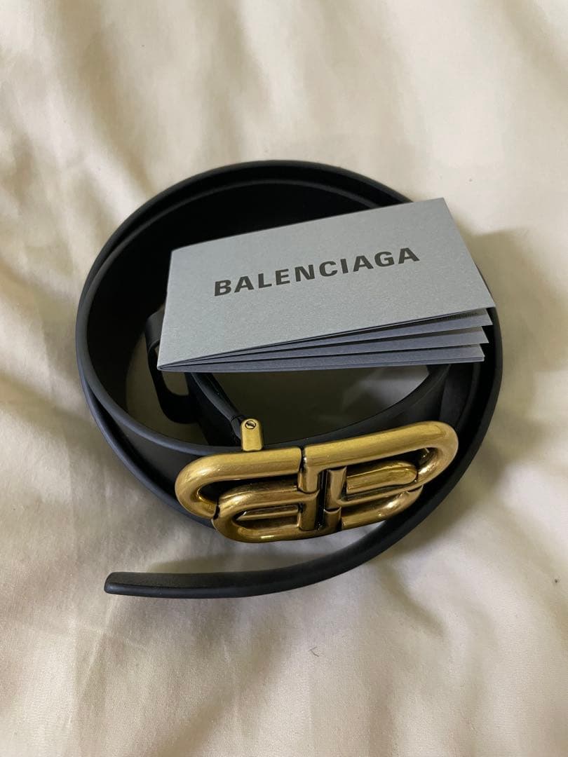 BALENCIAGA ブラックレザーベルト ブラック の ウィメンズ Bb Thin ベルト | Balenciaga JP (バレンシアガ）