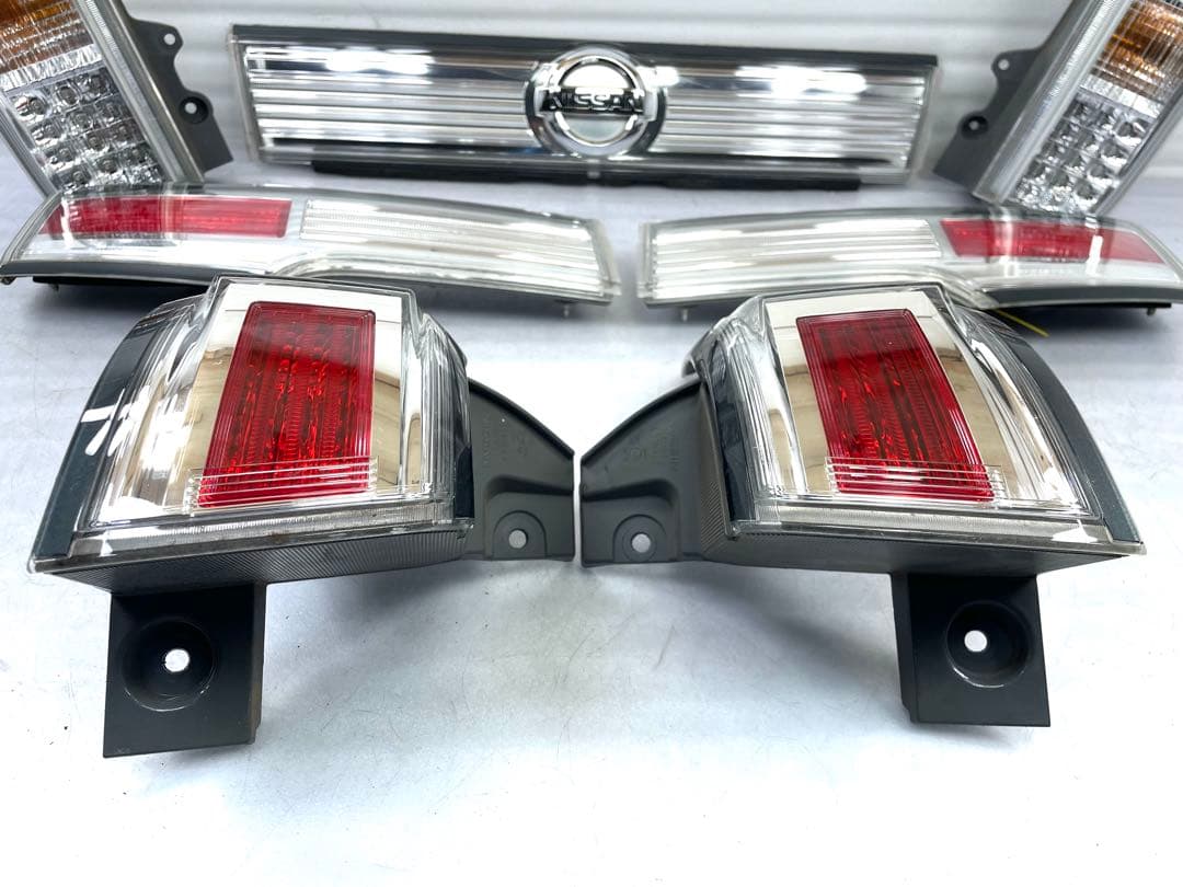 エルグランド 中期 純正 テルレンプセット STANLEY P8959 - メルカリ