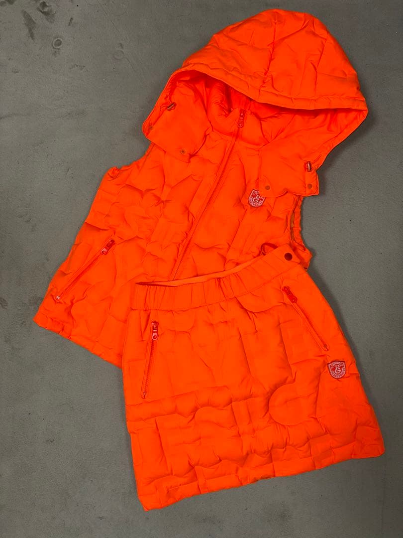 （超美品）パーリーゲイツ、蛍光オレンジシリーズ、ダウン素材、セットアップ 超美品）パーリーゲイツ 蛍光オレンジシリーズ ダウン素材