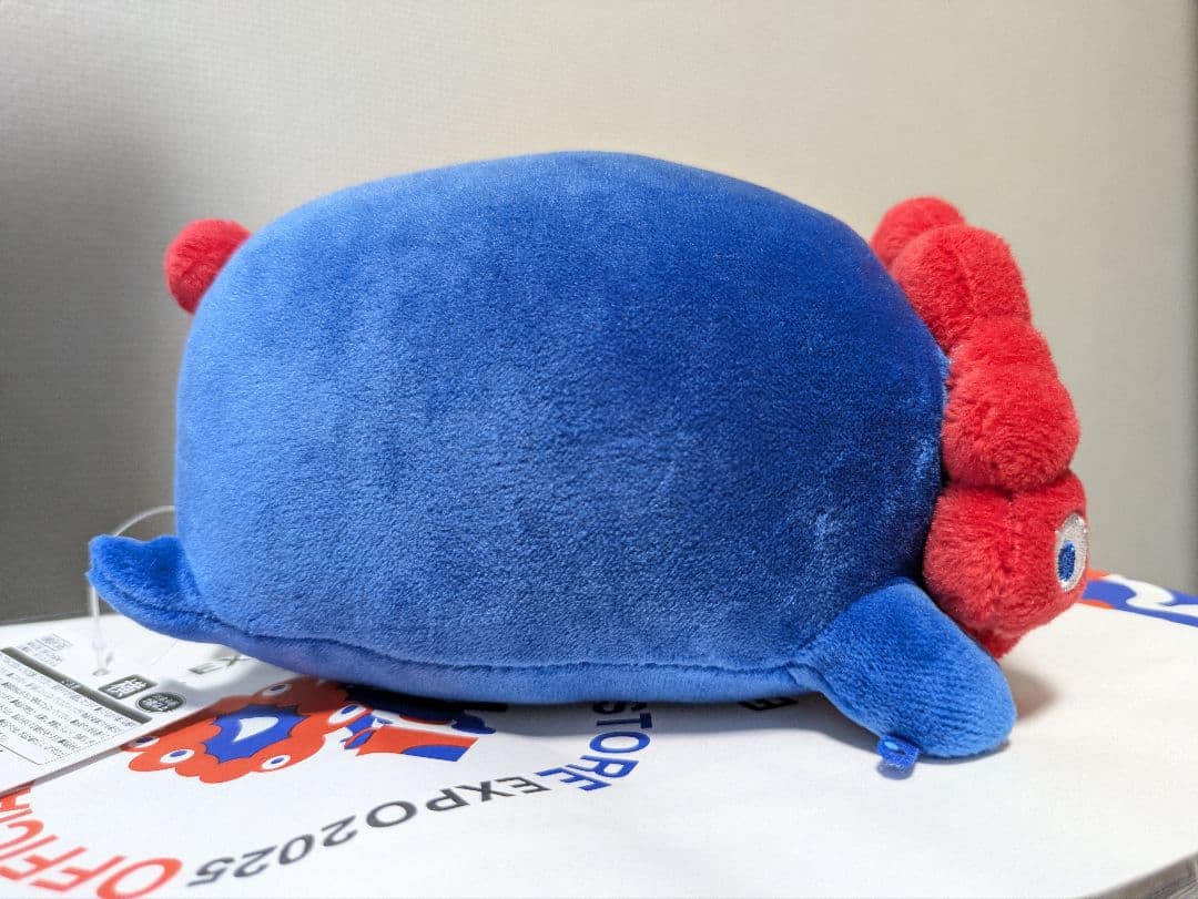 【新品】ミャクミャク もっちりぬいぐるみ 横