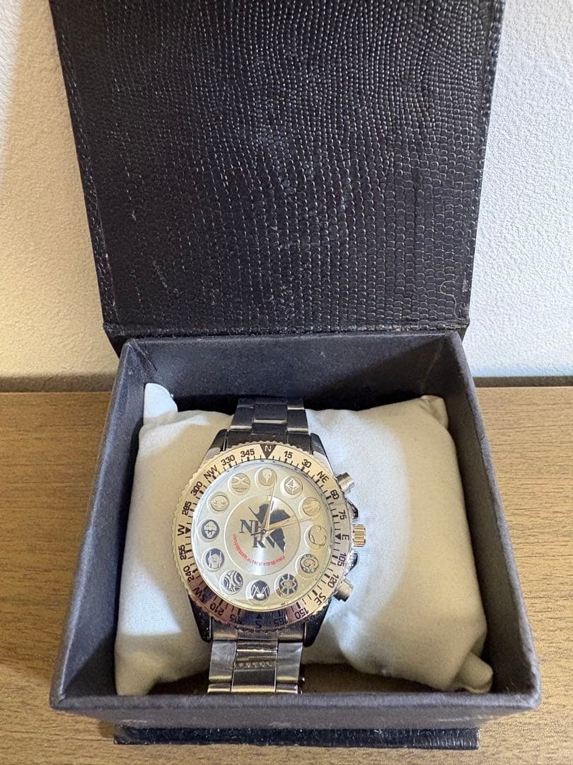 エヴァンゲリオン クロノグラフ 腕時計 シルバー