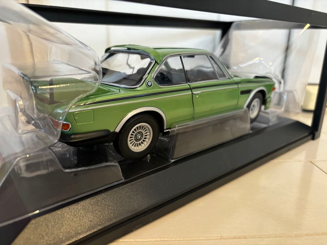 BMW 3.0CSl E9 lic grun ミニチャンプス 1/18