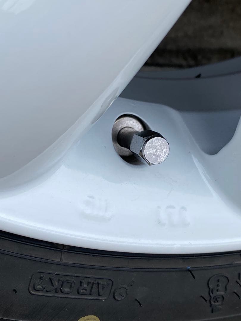 《yaa》ララパーム145/80R13 スタッドレスタイヤホワイトホイール