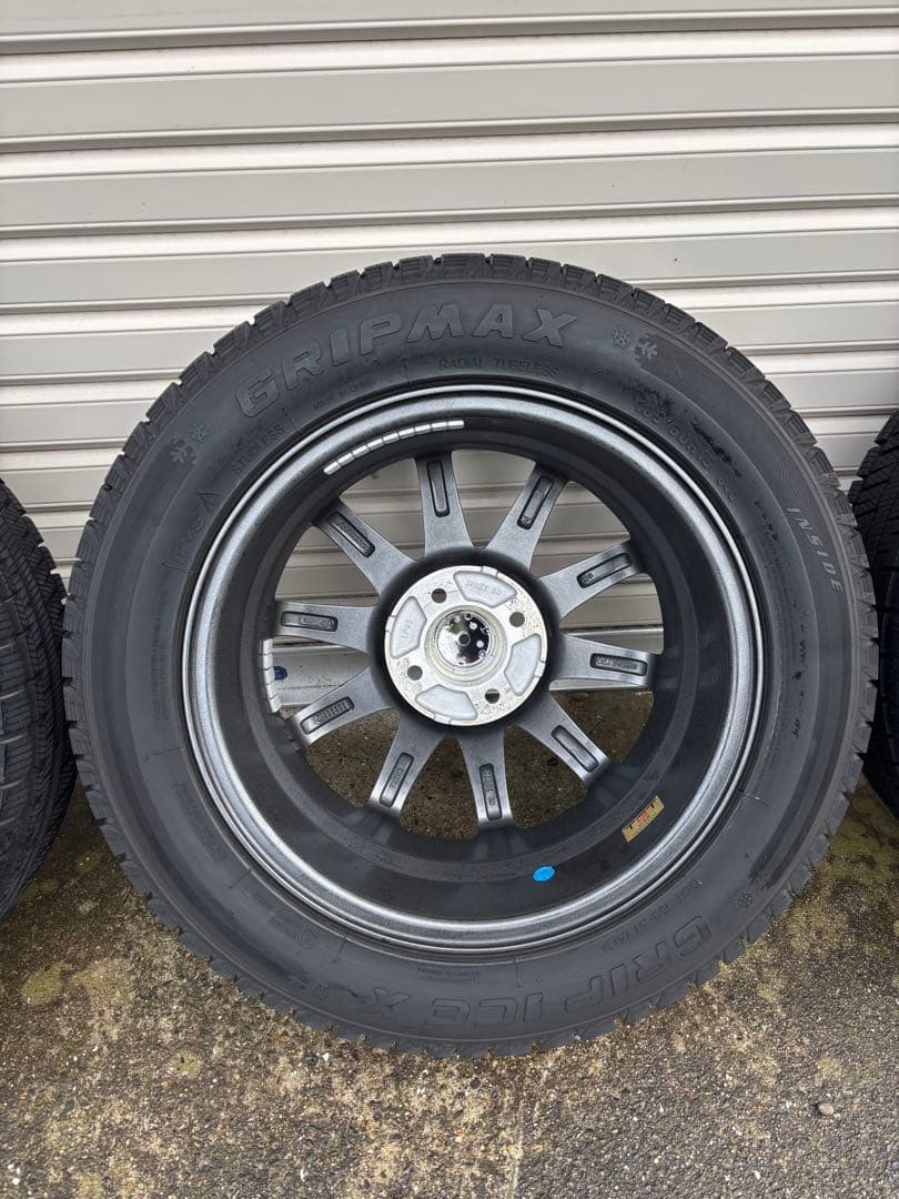 スタッドレスタイヤ４本セット　185/60/R15