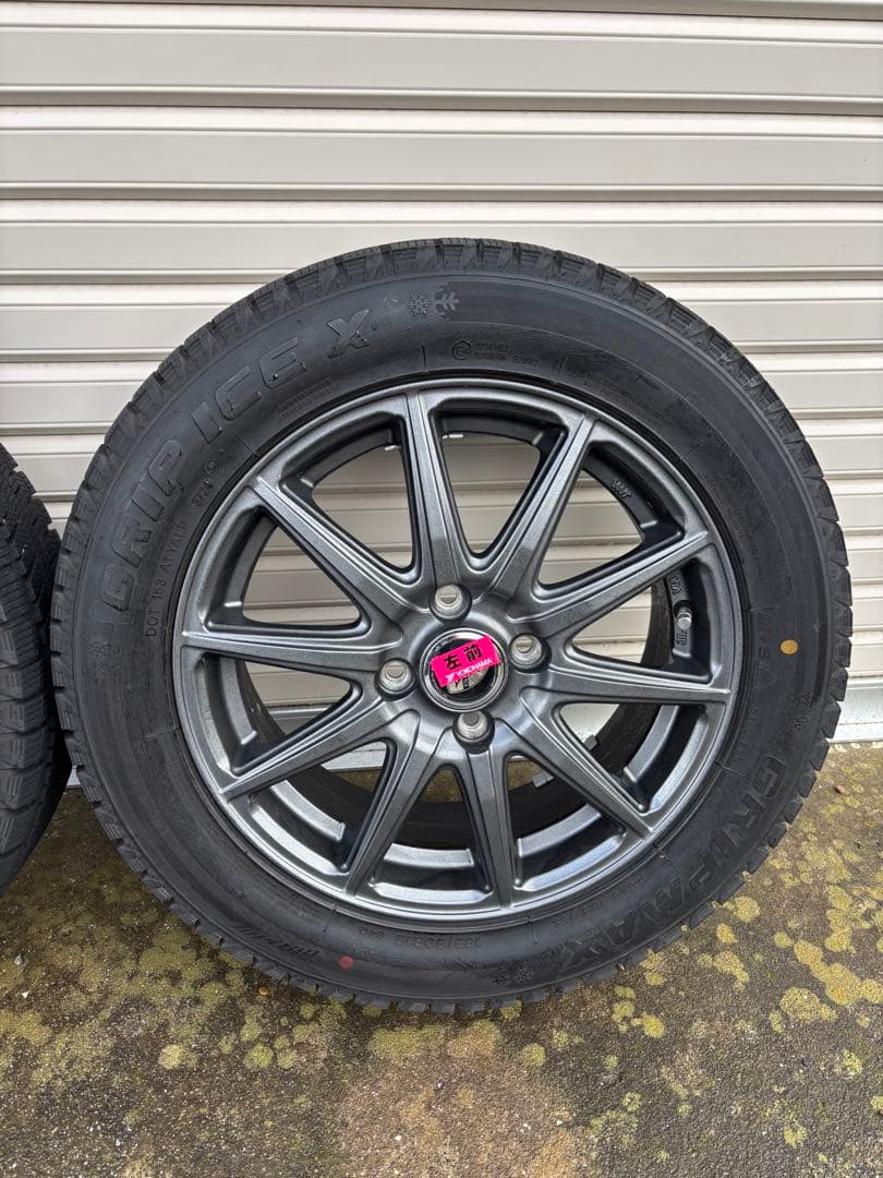 スタッドレスタイヤ４本セット　185/60/R15