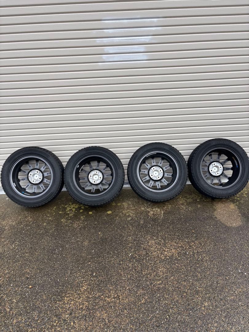 スタッドレスタイヤ４本セット　185/60/R15