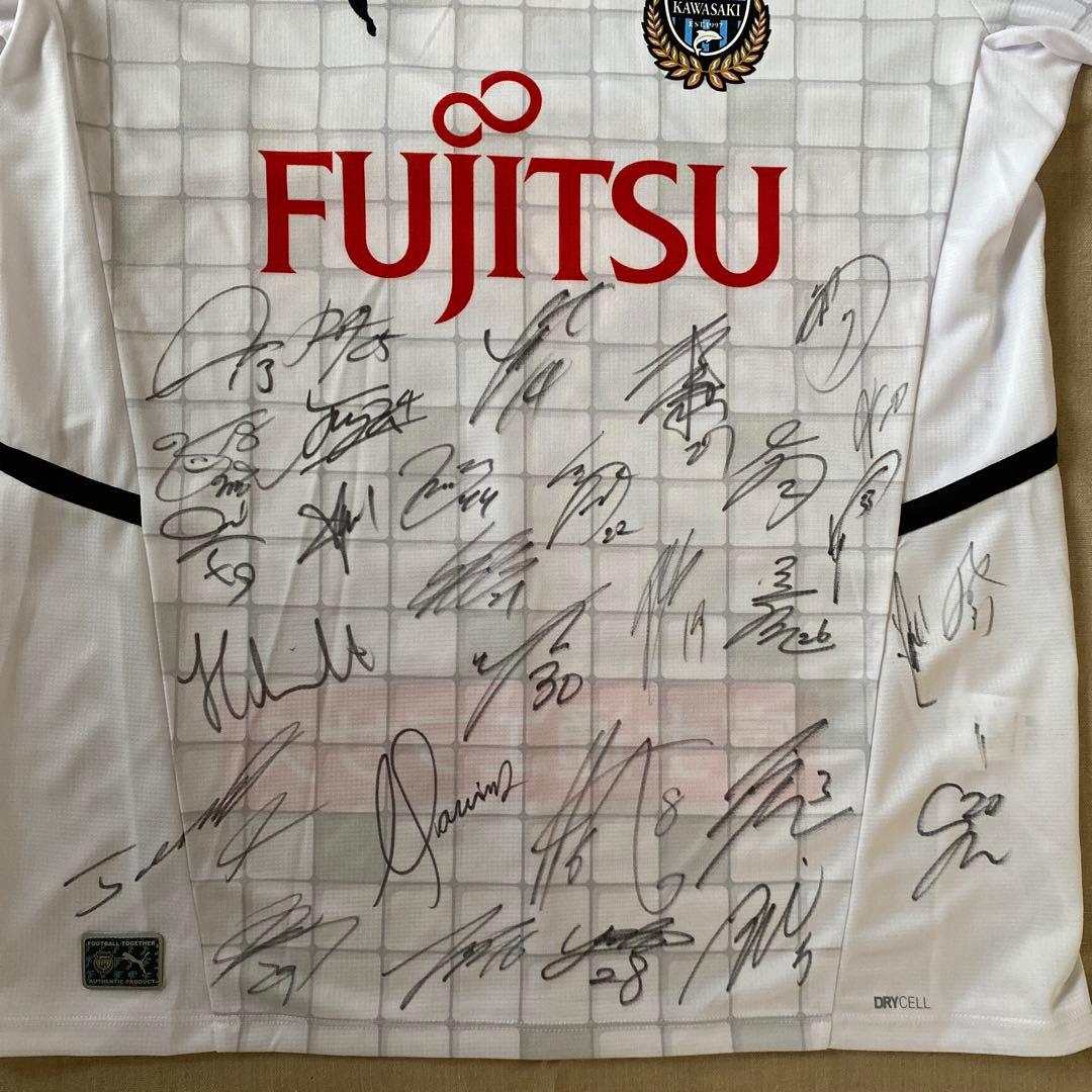 ま*つ様 川崎フロンターレ全選手サイン入りユニフォーム - メルカリ