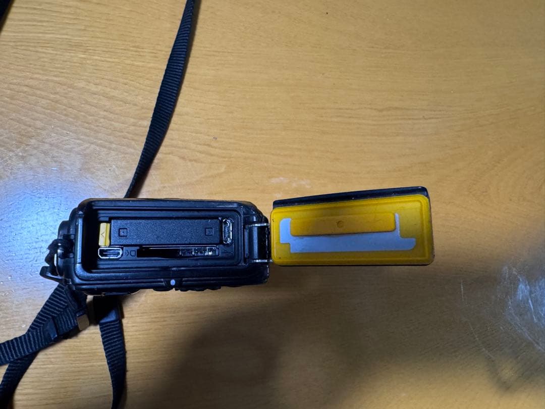 Nikon COOLPIX AW130 コンデジ オレンジ 動作確認済 - メルカリ