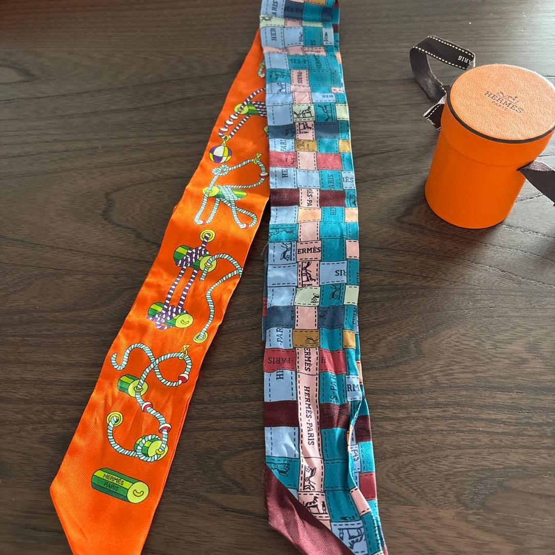 エルメス　ツイリー　2本セット　箱付き エルメス ツイリー イン・ザ・ポケット ノワール/ピンク/マルチカラー