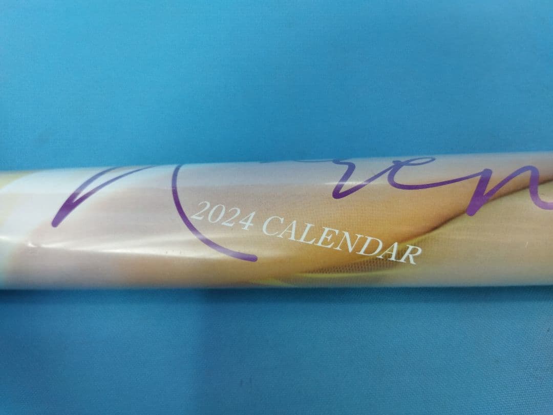 楪カレン　2024年　カレンダー　直筆サイン入り　未使用品　1725　壁掛け