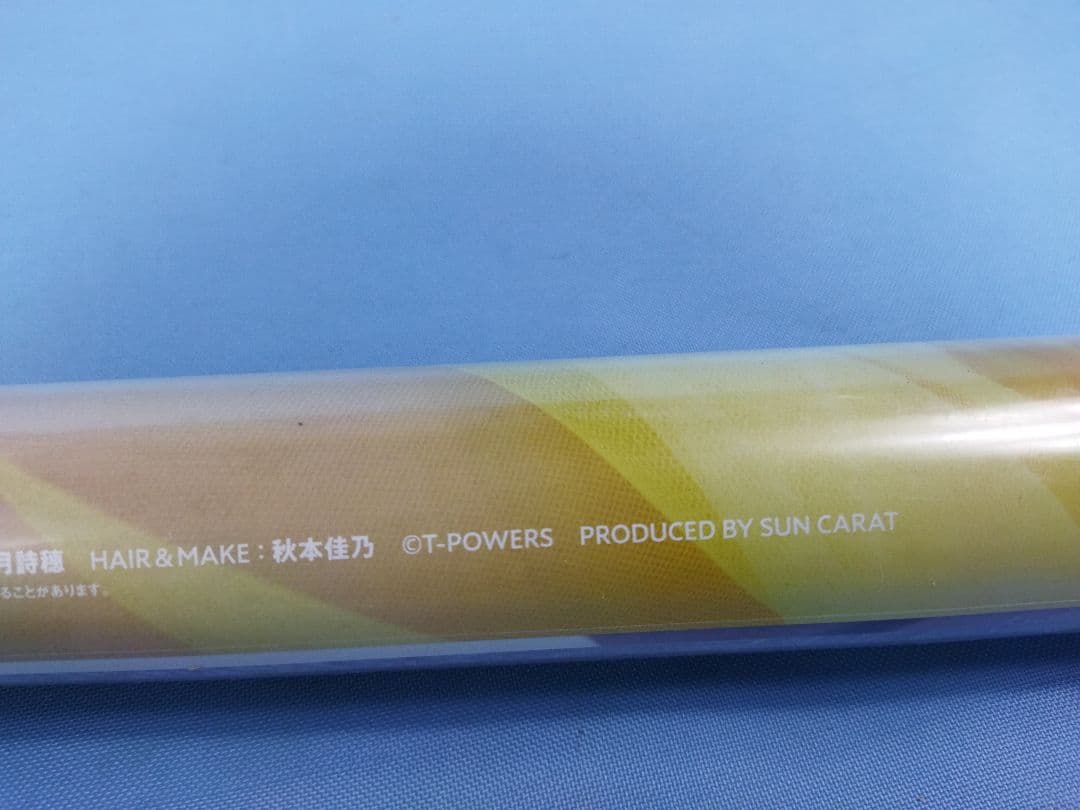 楪カレン　2024年　カレンダー　直筆サイン入り　未使用品　1725　壁掛け