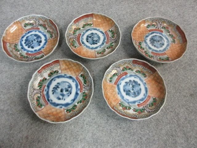伊万里 色絵 草木文 手塩皿 5枚 [B24372] 伊万里染付微塵唐草文角豆皿 五枚組 / Imari Small Square Blue