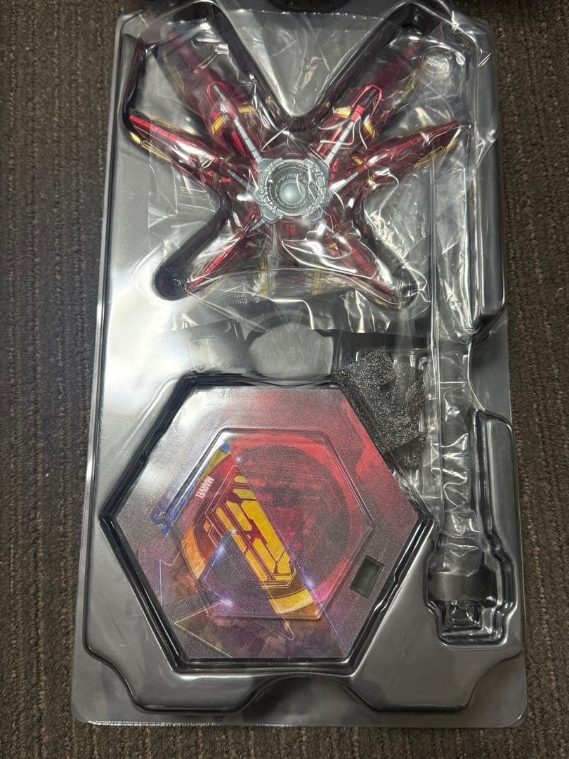 hot toys アイアンマン マーク85 ヴァリアントヘッド付