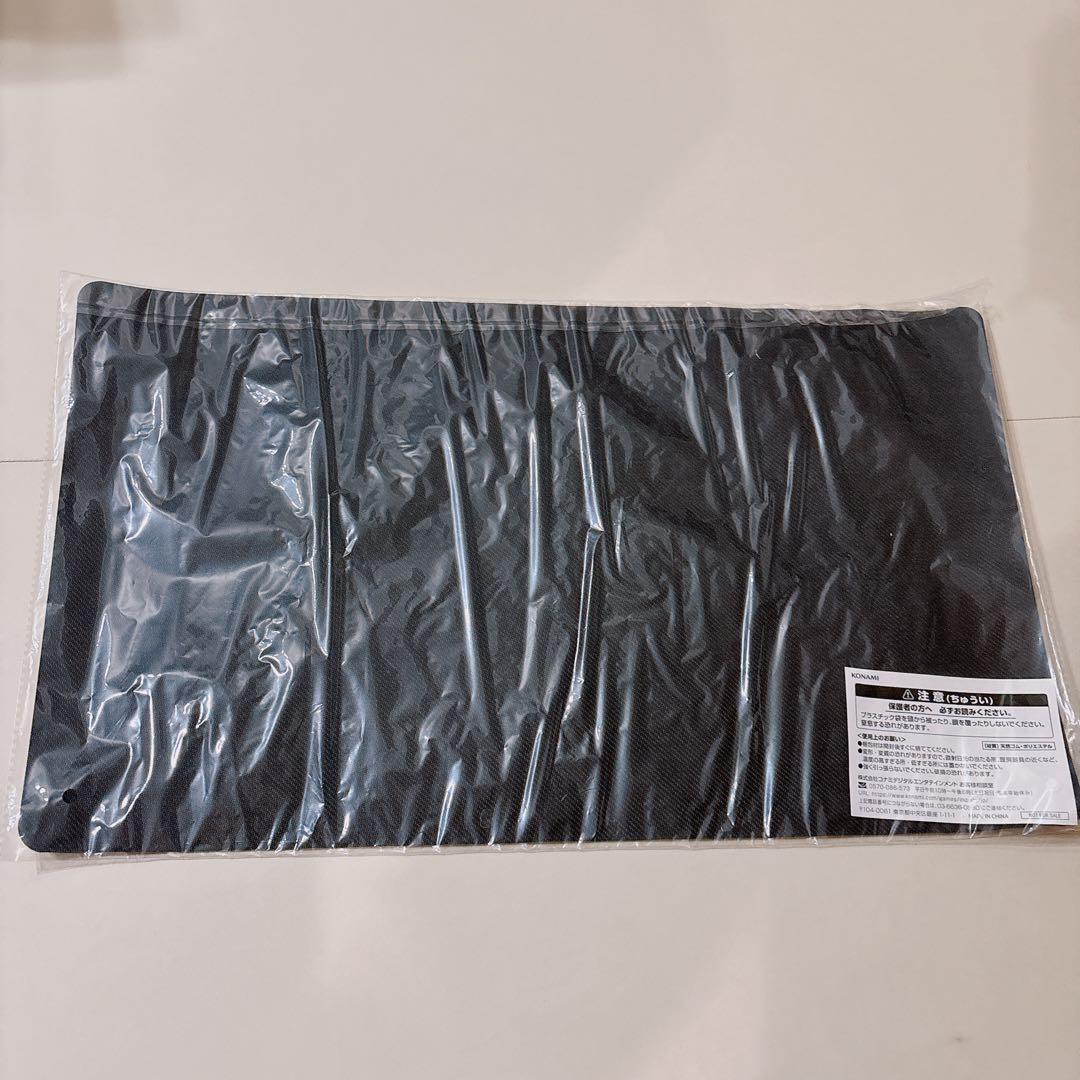 ［新品・未開封］遊戯王　プレイマット　ヴァンキッシュソウルカイザーヴァリウス