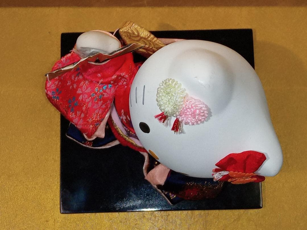 ハローキティ 着物 日本人形 陶器製 置物 葉朗彩々 ちりめん サンリオ