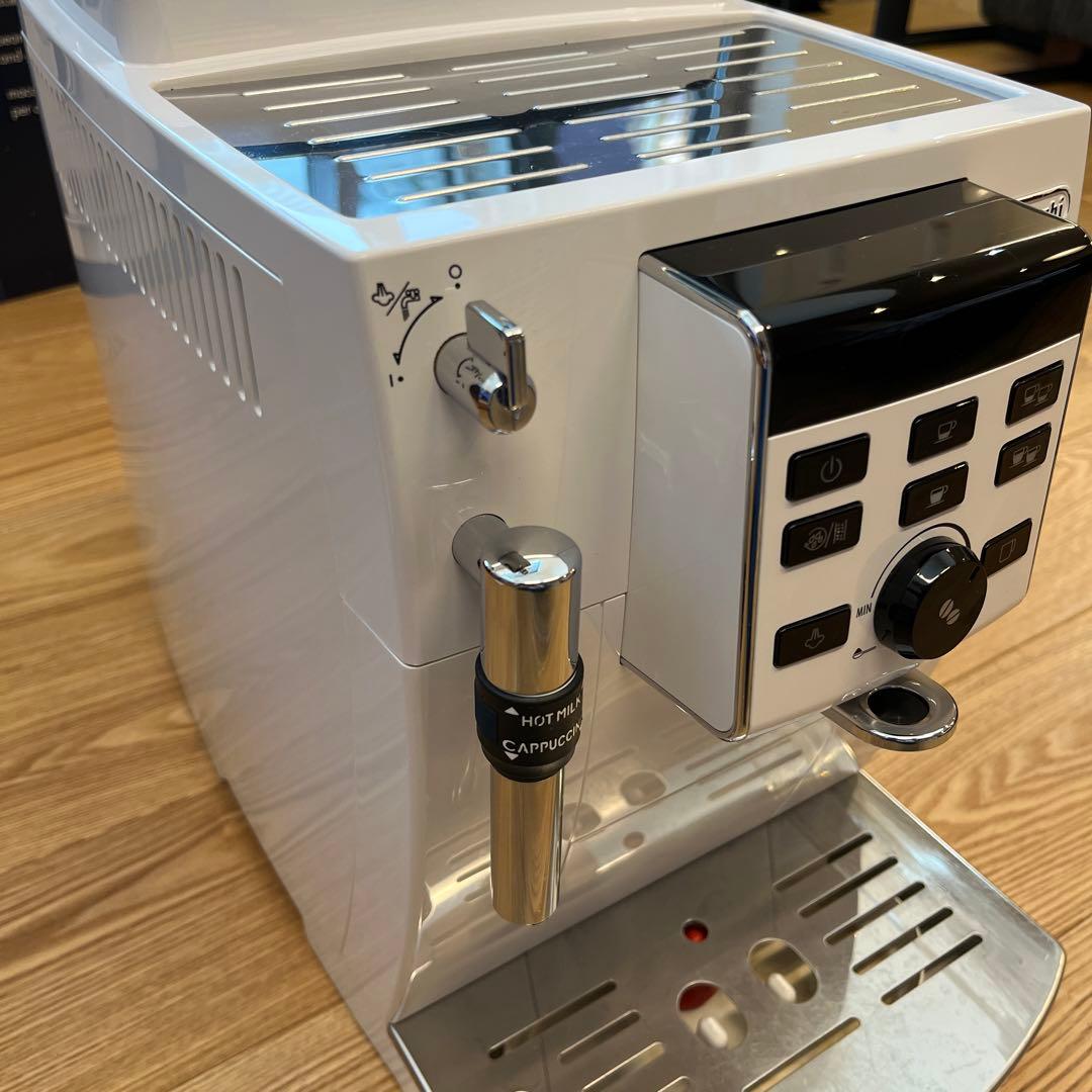 デロンギ 全自動コーヒーマシン マグニフィカS ECAM23120WN - メルカリ