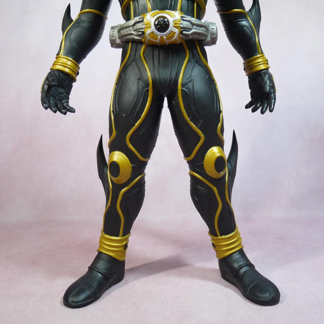 仮面ライダークウガ アルティメットフォーム 黒目 ビッグサイズソフビ