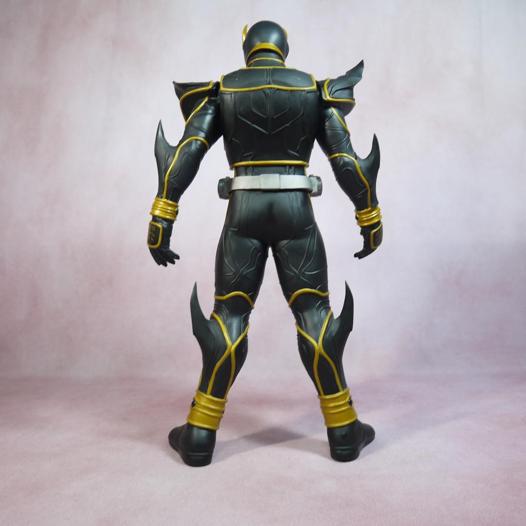 仮面ライダークウガ アルティメットフォーム 黒目 ビッグサイズソフビ