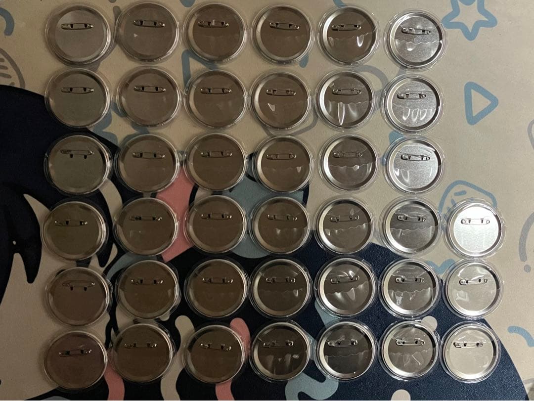 セガラッキーくじ ゴールデンカムイ 尾形百之助 缶バッジ