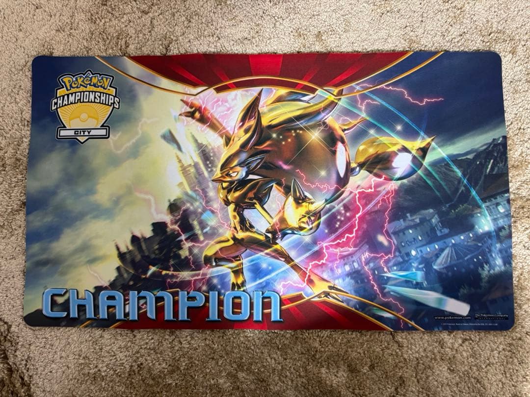 ポケカ プレイマット ゾロアーク - メルカリ