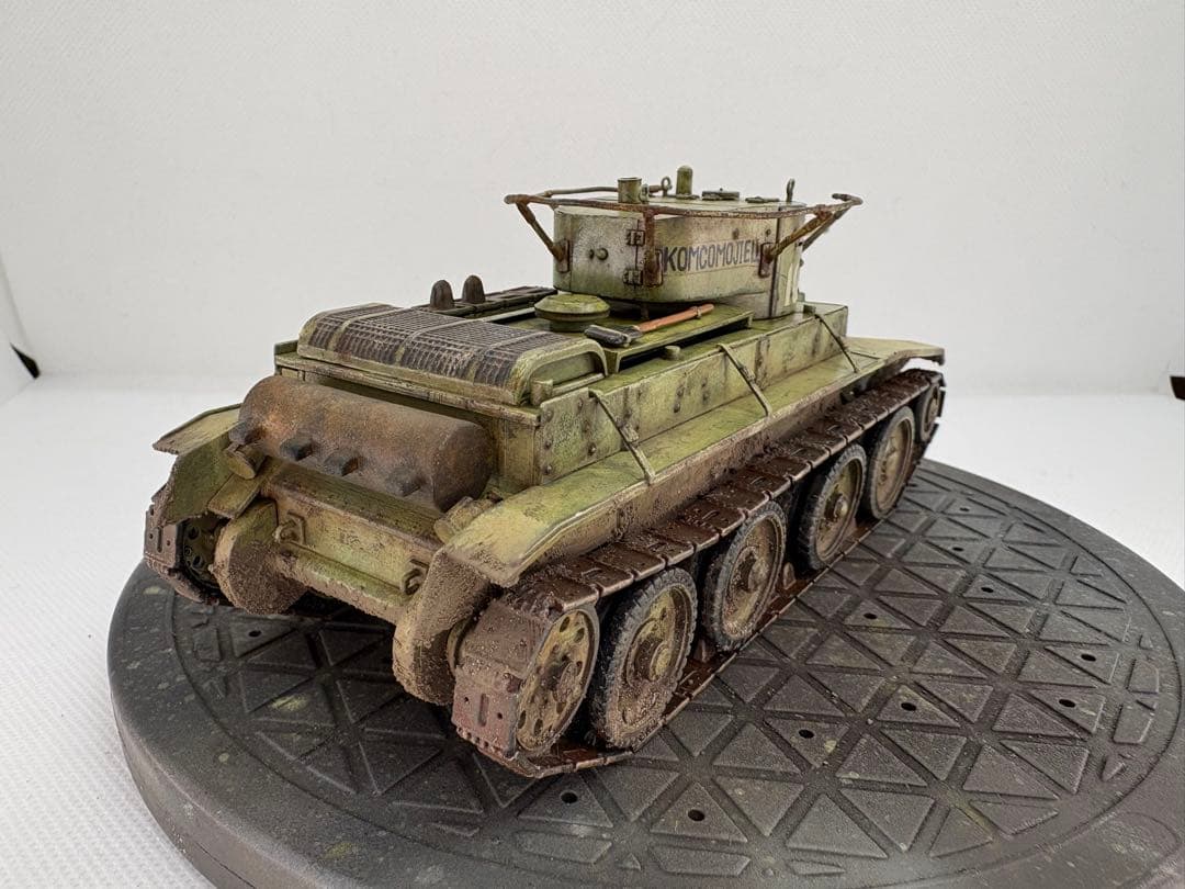 イタレリ (ZVEZDA) １/ 35 ソビエト 軽戦車 BT−5