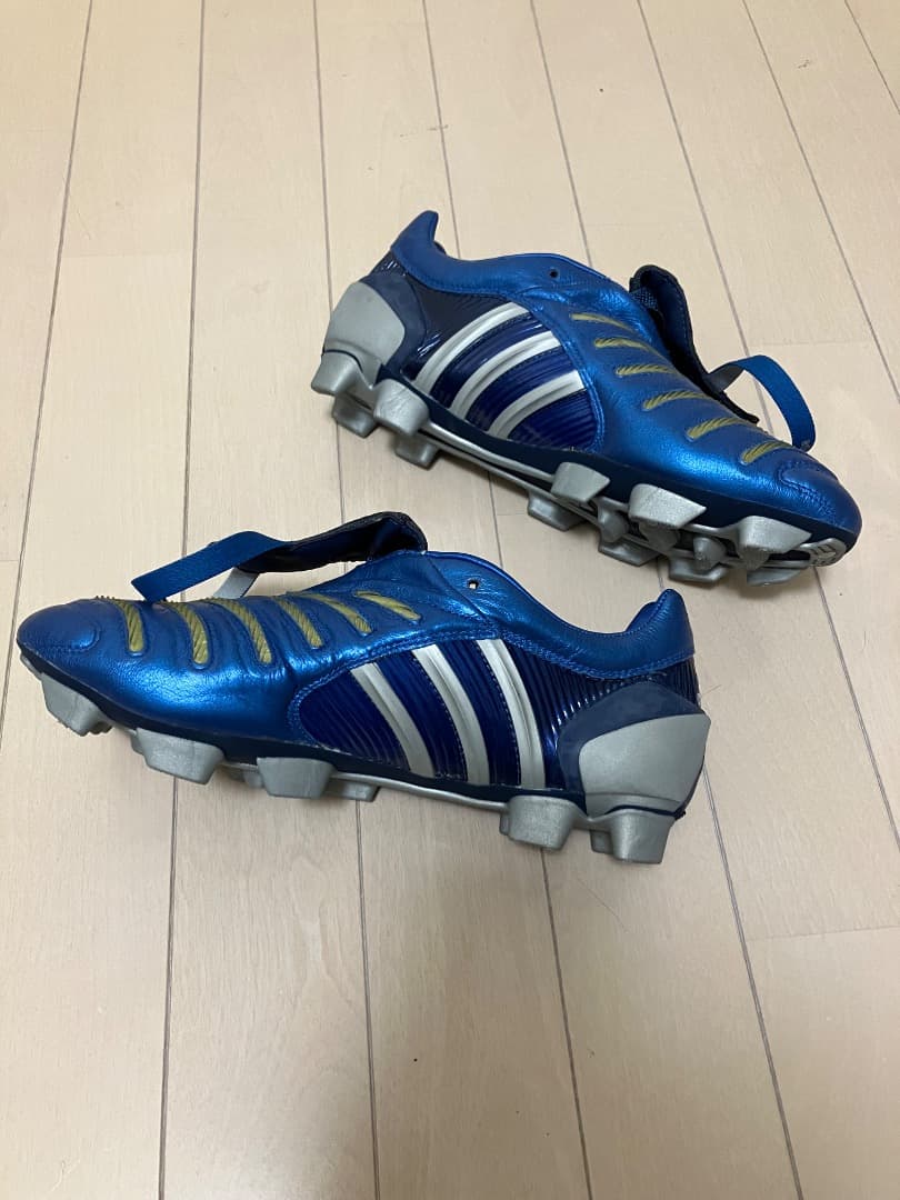 し*ゅ様 アディダス プレデターパルス 26.0cm タグ無し新品・未使用