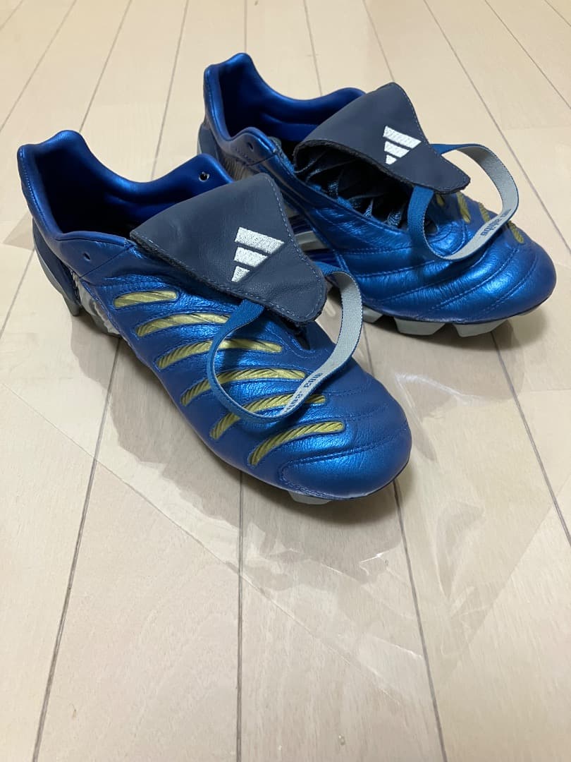 し*ゅ様 アディダス プレデターパルス 26.0cm タグ無し新品・未使用