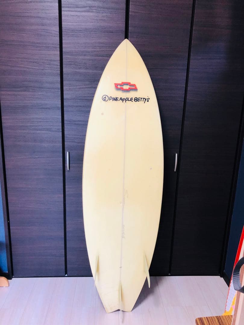 激レア 値下げ！パイナップルベティーズサーフボードセット - メルカリ