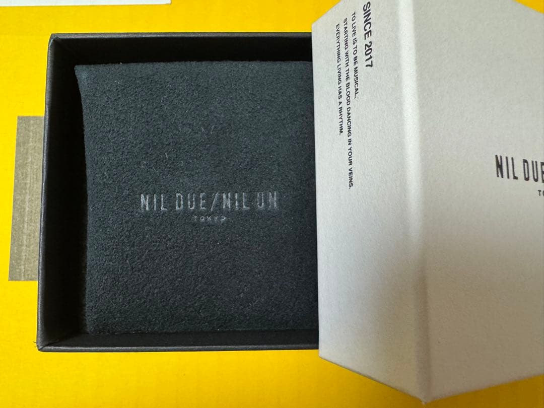 NIL DUE / NIL UN TOKYO シルバーピアス1つ