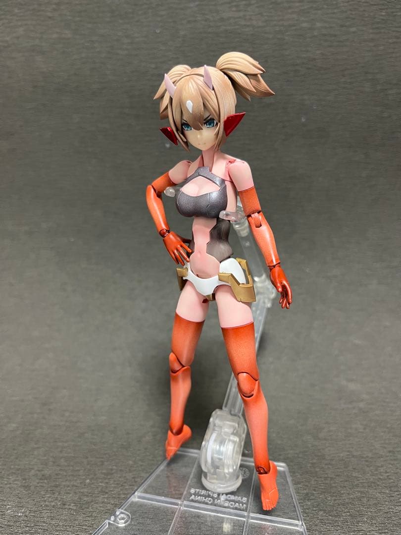 メガミデバイス 朱羅忍者ぽっちゃりボディとスレンダーボディ