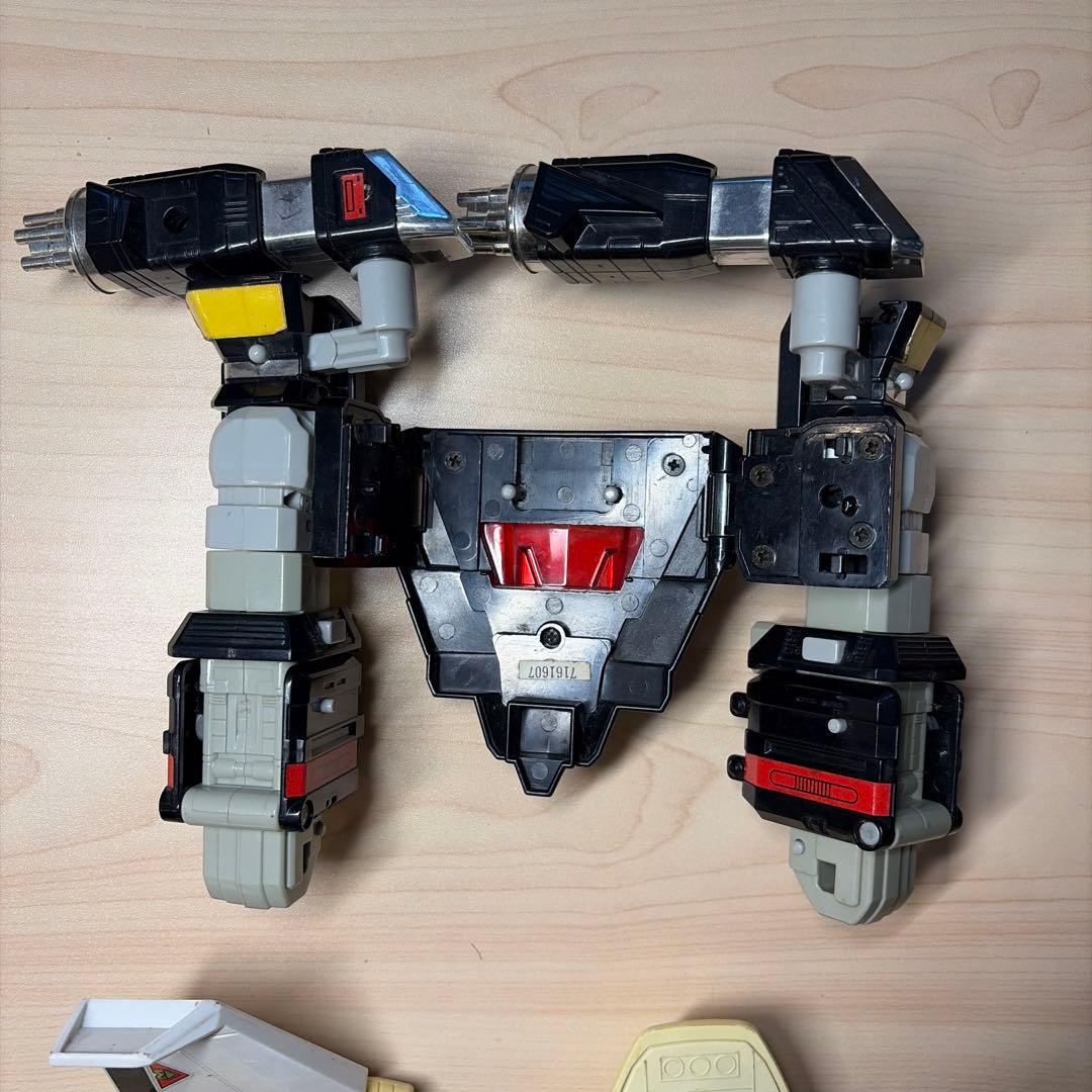 電磁戦隊メガレンジャー