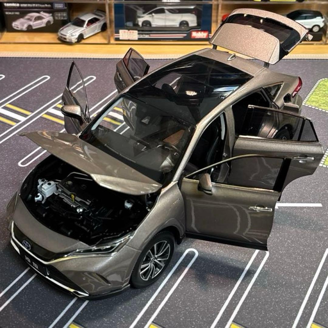 TOYOTA特注 1⁄18 トヨタ ハリアー (スティールブロンド 1/18 トヨタ