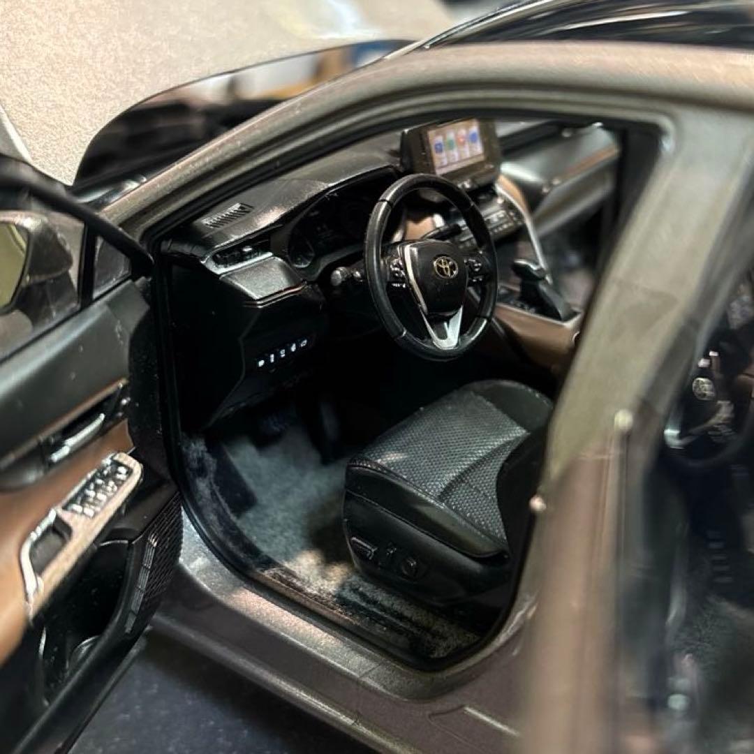 TOYOTA特注 1⁄18 トヨタ ハリアー (スティールブロンド 1/18 トヨタ