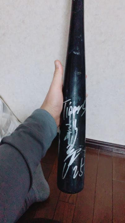 新井貴浩選手 実使用バット - メルカリ