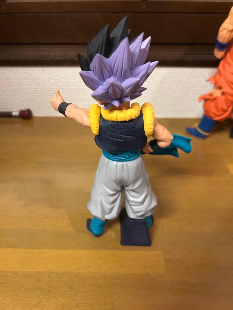 Grandista 孫悟空、ゴテンクス、孫悟飯、ゴジータブルーフィギュア