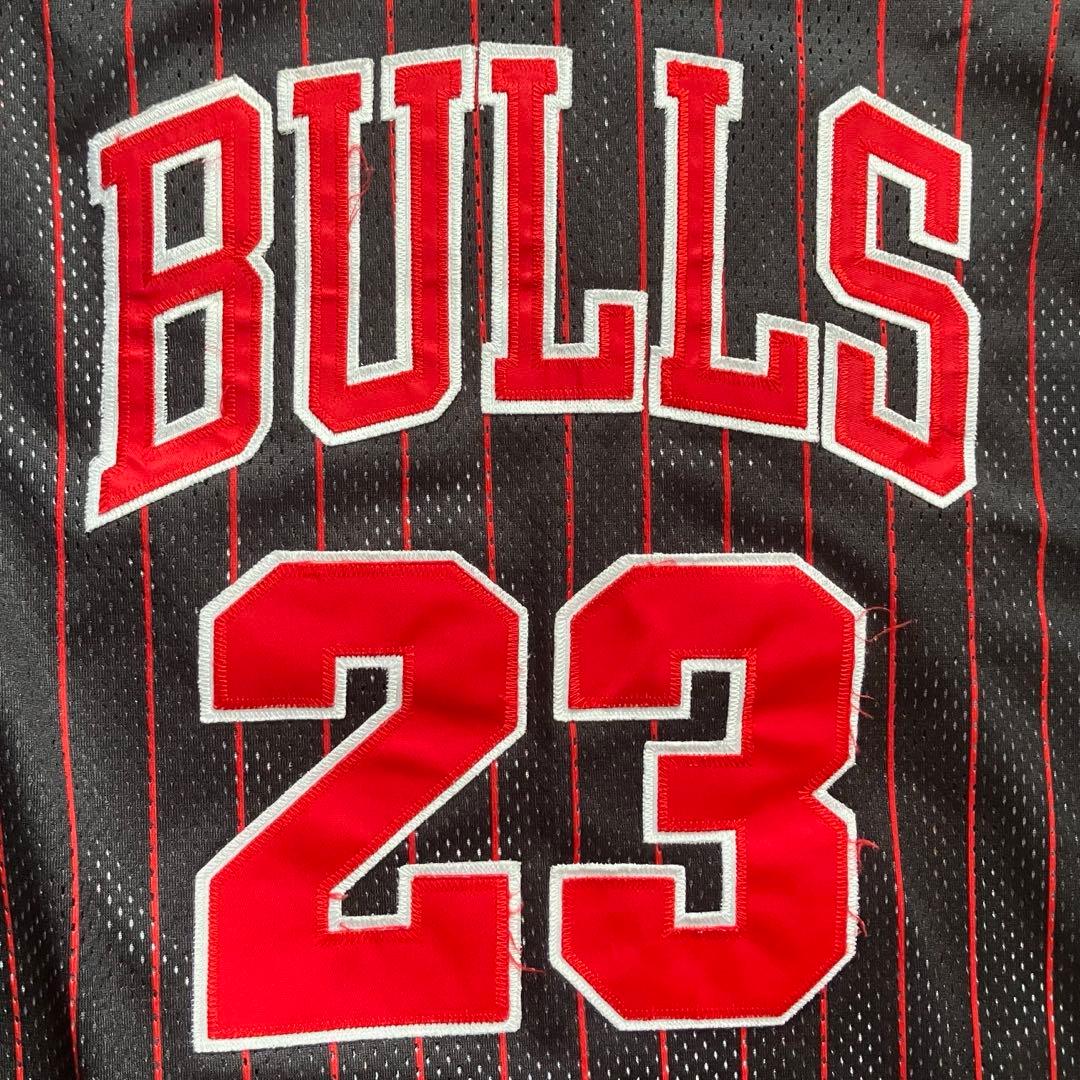 シカゴ・ブルズ JORDAN 23番 タンクトップ レディース - メルカリ