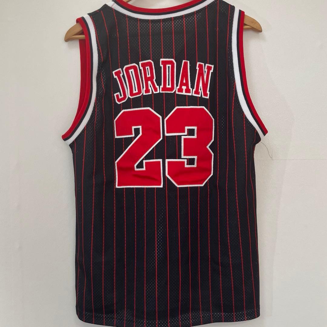 シカゴ・ブルズ JORDAN 23番 タンクトップ レディース - メルカリ