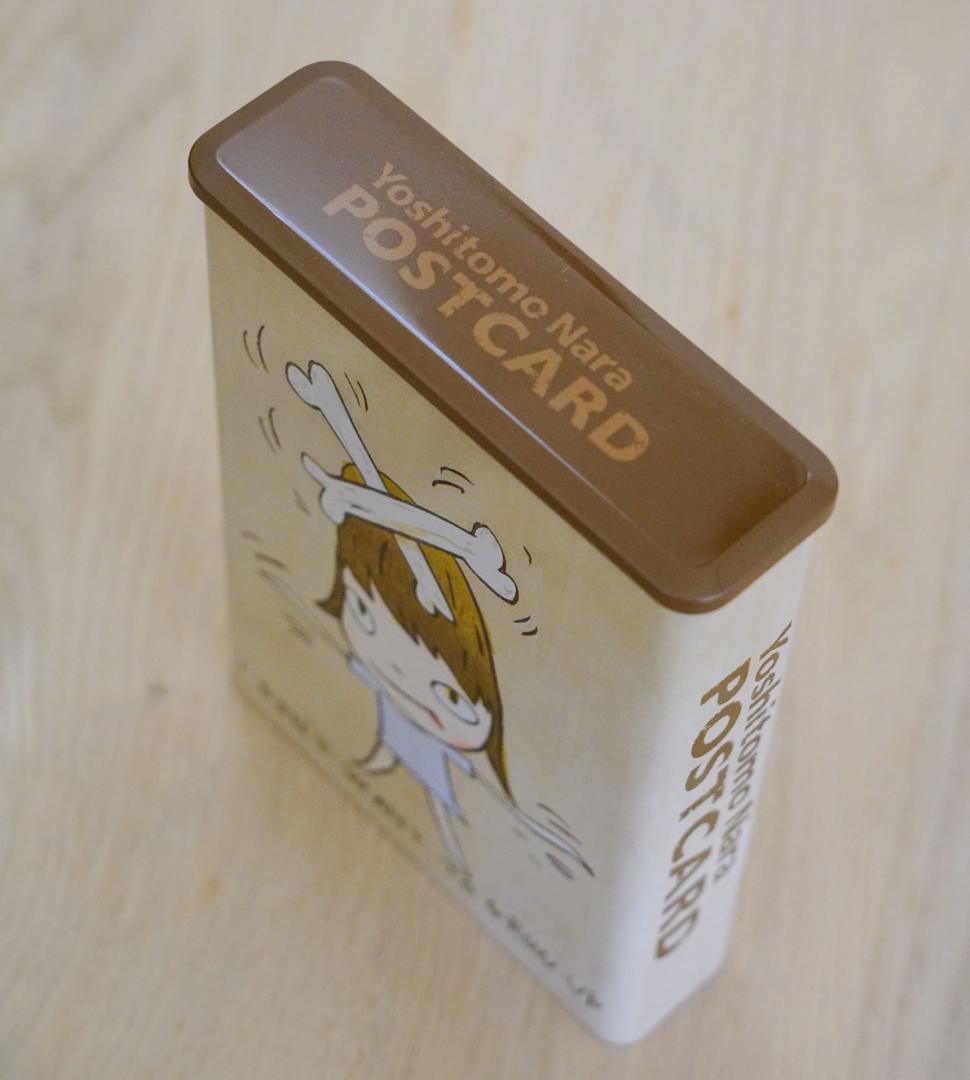 奈良美智】ポストカード10枚＋ステッカー（オリジナル缶入り） 人気
