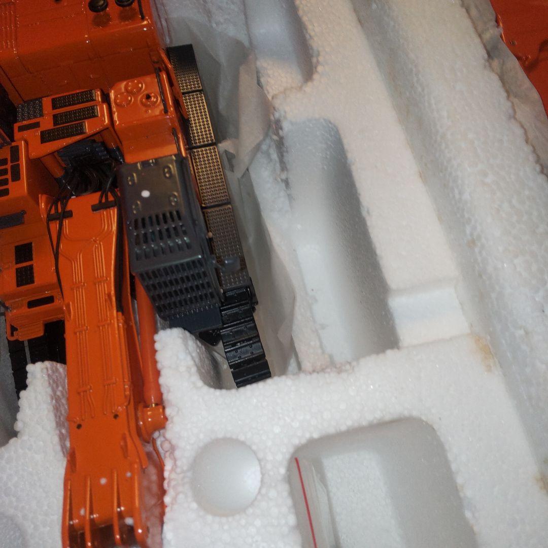 その他 Universal Hobbies Liebherr S944 1/50