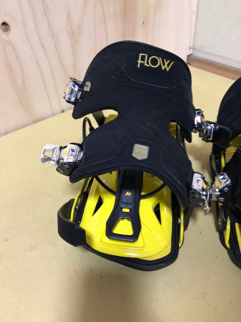 最終値引き FLOWスノーボードビンディング