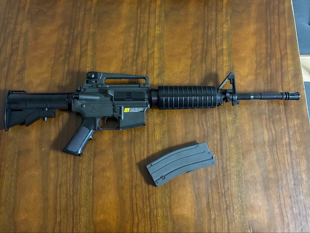 美品　東京マルイ　M4A1 カスタム品　金属ピニオン　SBD リチウム電池セット