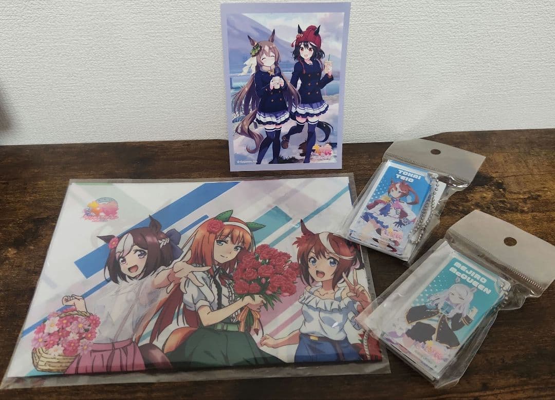 ウマ娘プリティーダービー　A3　布ポスター　キーホルダー ウマ娘 プリティーダービー むぎゅみにアクリルキーホルダー キタサン