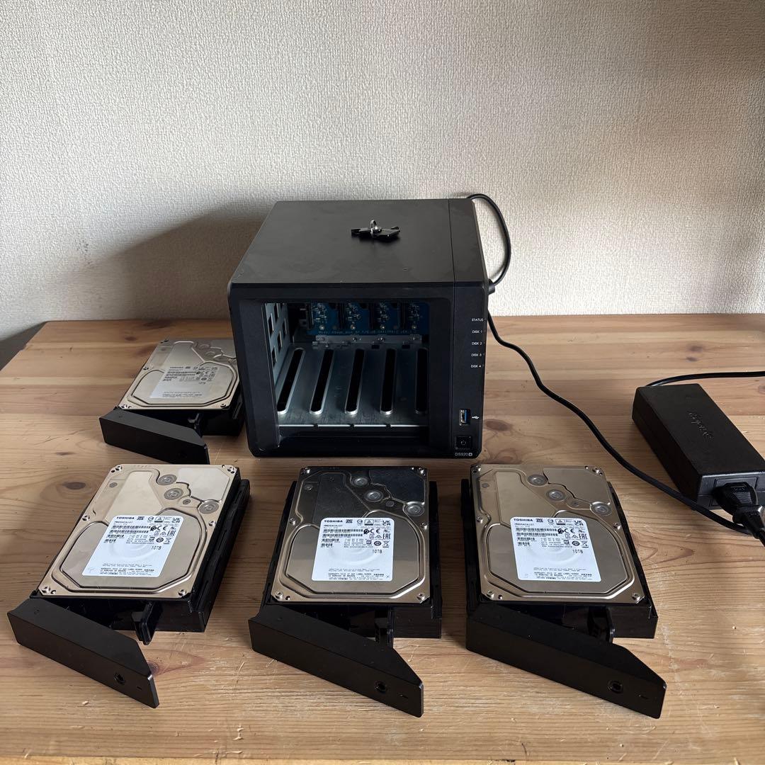 Synology シノロジー DS920+＆HDD TOSHIBA 10TB Amazon.com: Synology DiskStation DS920+ NAS Server for Business