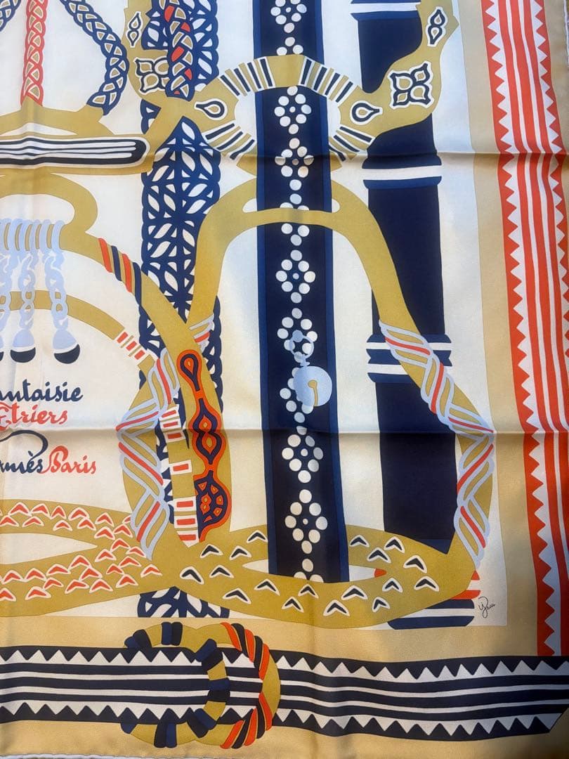 Hermès エルメスのカレ 90 《鐙の幻想》