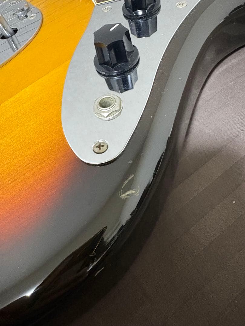 Fender Japan Jaguar JG66 3TS 無改造 純正アーム付 - メルカリ