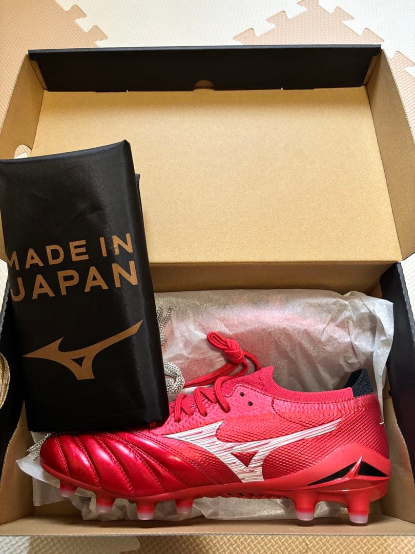 モレリアネオ4 β Japan 40周年限定 Ruby Red 25.5cm - メルカリ