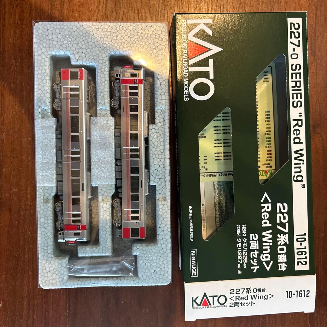 KATO 227系0番台 \"Red Wing\" 2両セット